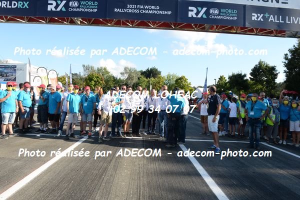 http://v2.adecom-photo.com/images//1.RALLYCROSS/2021/RALLYCROSS_LOHEACRX _2021/AMBIANCE_DIVERS/40E_4359.JPG